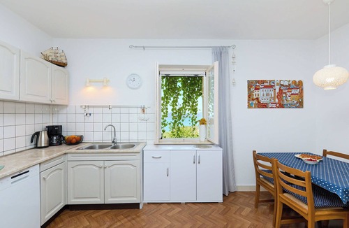 Brsecine Cottage | House Lillla