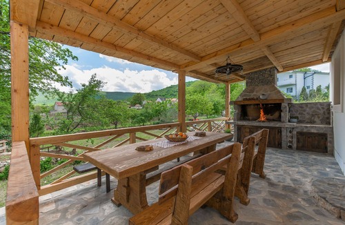 Podbablje House | House Mali dvori (81161-K1) - Krivodol