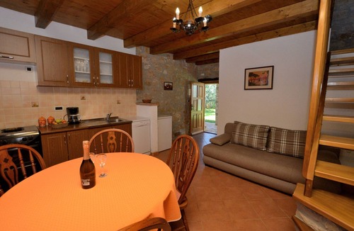 Lasici House | House Mariano (70272-K1) - Lasici
