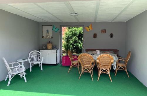 Riedseltz Villa | House MayFa