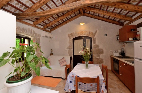 Sveta Jelena House | House Nadija (58631-K1) - Sv.Jelena