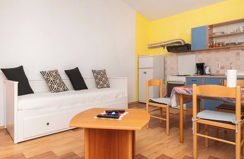 Podglavica House | House Nani (10011-K1) - Rogoznica