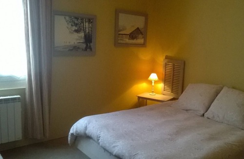 Sainte-Eulalie-en-Born House | house near ocean with large garden