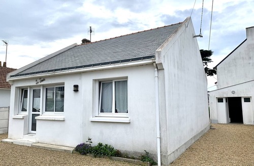 Le Croisic House | House near beach, 5 sleeps, pets allowed