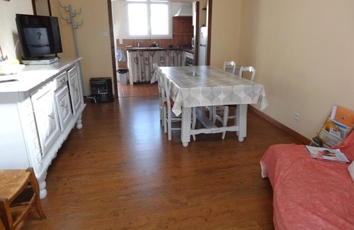 LʼAiguillon-sur-Mer House | House near center, 4 pers, terrace