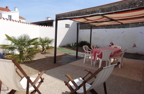 LʼAiguillon-sur-Mer House | House near center, 4 pers, terrace