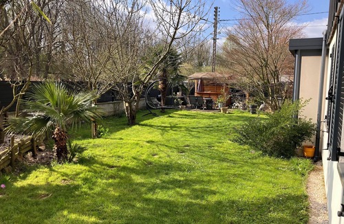 Sarcelles House | House near Paris for 5-6 people with garden for relaxing after visits