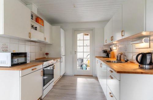 Lystrup Villa | House near public transport
