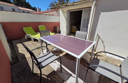 La Tranche-sur-Mer House | House near the beach - 4 guests