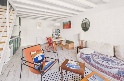 Pornic Ski Chalet | House near the train station and beach for 4