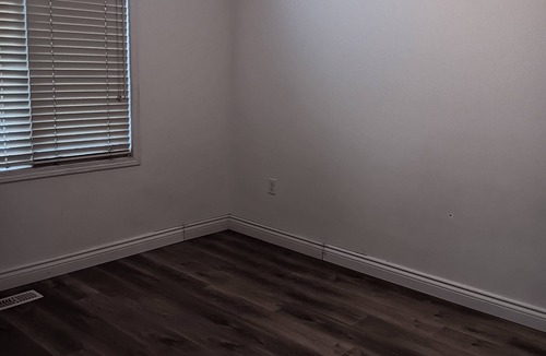 Brampton House | House - Near Toronto Pearson Airport