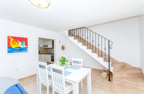 Sevid House | House Nikolina (48561-K1) - Sevid