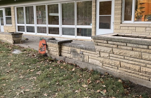 Emporia House | House, no steps, on a lake