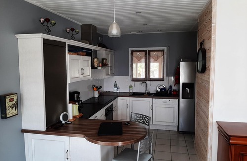 Grosbreuil House | House of 125m2, including veranda. Pool. Land not overlooked.