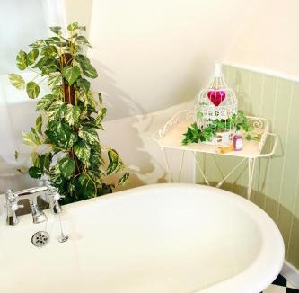 Canterbury Hotel | House of Agnes