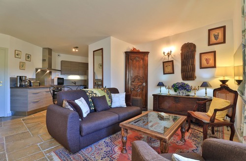 Villecroze House | House of Arcades 3 rooms - Labeled "Furnished Tourism" 3 Stars