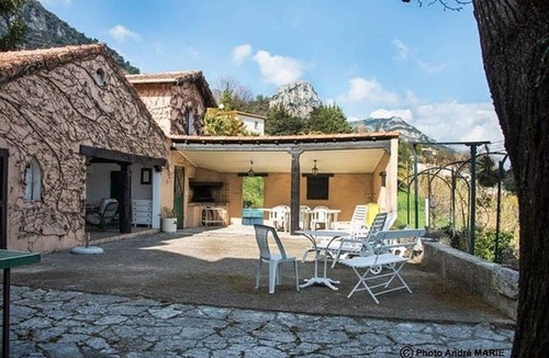 Vence House | House of character.