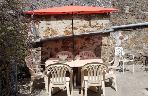 Plancoet House | House of character in the heart of Plancoët. near the beaches. Wifi ANCV