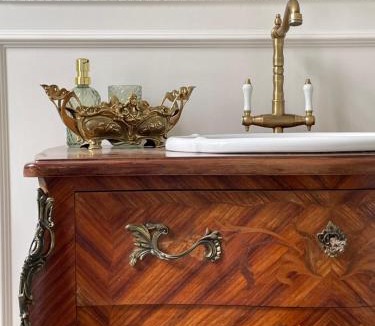 Chatellerault Bed & Breakfast | House of Mailly