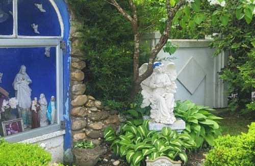 Shirley House | House of Peace