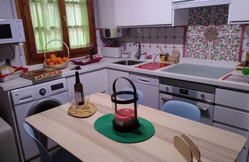 Cerro de la Golondrina-Salesianos Apartment | house of the walled courtyards in historical center