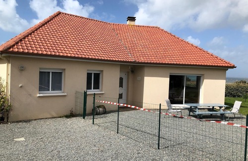 Quiberville House | House on fenced plot, sea view, sleeps 6, pets allowed