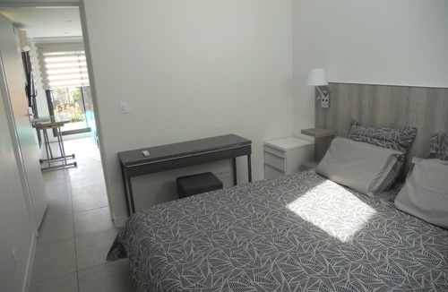 Carrieres-sur-Seine House | House on fully equipped garden