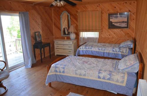 Eastport House | House On Half Moon Cove