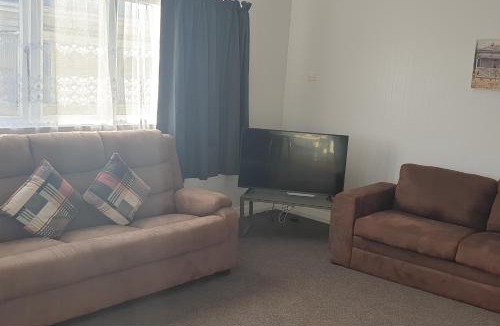 Taumarunui House | House on Huia