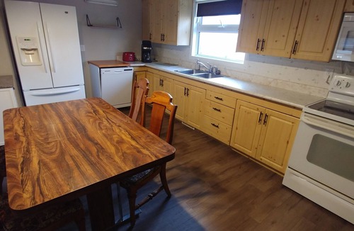 Altona House | House on quiet street in Altona