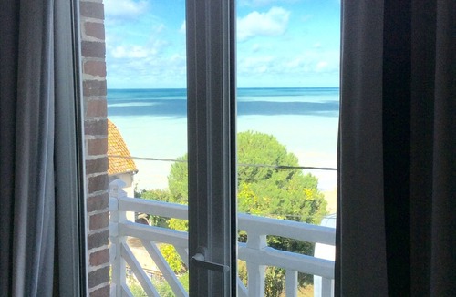 Ault Villa | HOUSE ON THE CLIFFS