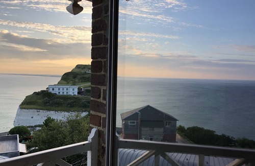 Ault Villa | HOUSE ON THE CLIFFS