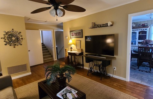 Zebulon House | House on the Hill - 5 Beds, 2 Baths Near Downtown Zebulon