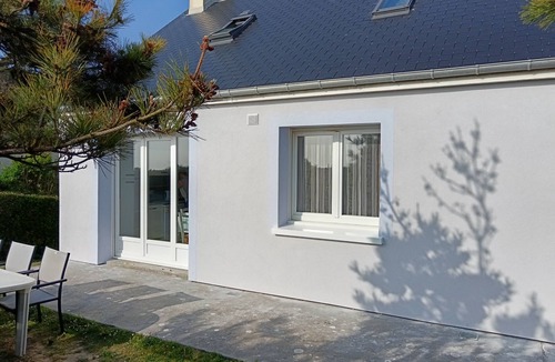 Sainte-Marie-du-Mont Villa | House on Utah-Beach