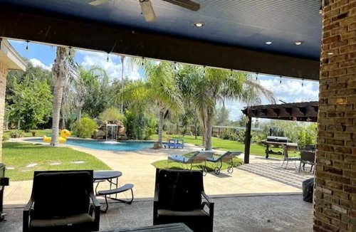Alamo House | House on Vida Santa: Residential home with a pool!