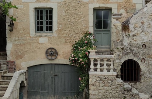 Amboise House | House opposite the Château du Clos Lucé