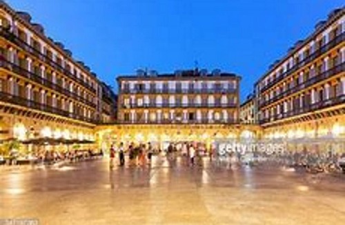 Bernac-Debat House | House overlooking the Pic du Midi