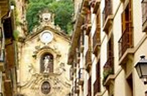 Bernac-Debat House | House overlooking the Pic du Midi