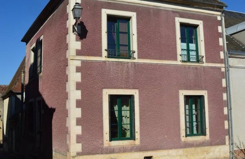 Ainay-le-Chateau Cottage | House, pets allowed - 6 guests
