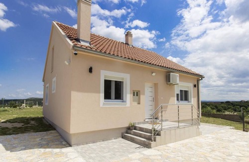 Skradin House | House Potkova (90001-K1) - Krković