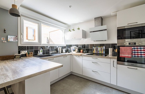 Verzenay House | House-Private Bathroom-Exclusive