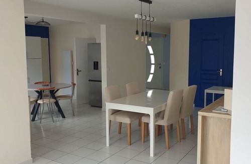 Mairie de Doulon House | House Private swimming pool, very quiet, not overlooked- Air conditioning-Nantes-