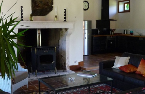 Migne House | House redone in a unique and privileged!