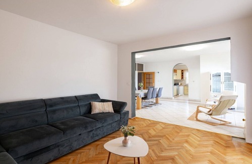 Ljubac House | House Rose with Garden and Pool - Three Bedroom House