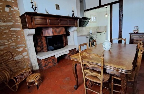 Eyres-Moncube House | House Saint Genez - EYRES MONCUBE