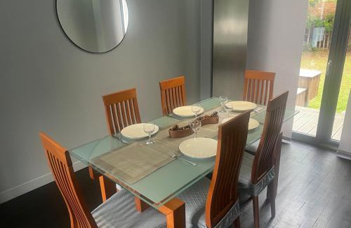 Arcueil Apartment | House sleeps 5 Orly Airport Paris