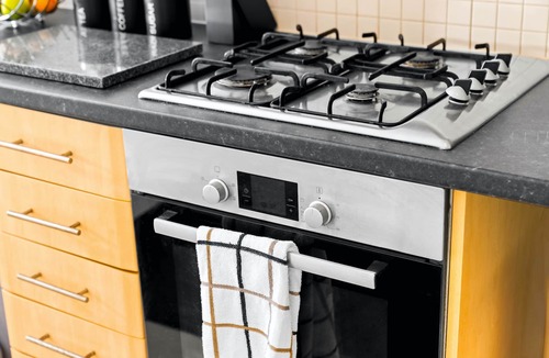 Tipton House | House - Sleeps 6, Garden & Free Parking