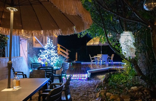 Brece Apartment | House - Sleeps 6 - Parking - Garden