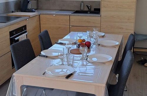 Conteville House | House sleeps 6 with jacuzzi, La Béroline, pets allowed.