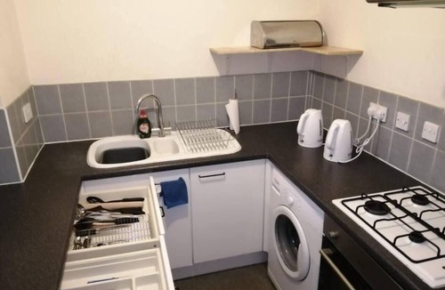 Bromley South Apartment | House - Sleeps 8 & Free Parking